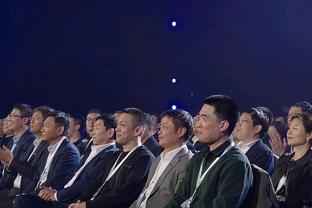 Đội hình xuất sắc nhất vòng 30: Lee Yam Chul&Jo Jiayi&Schweid&Gordon&Waters